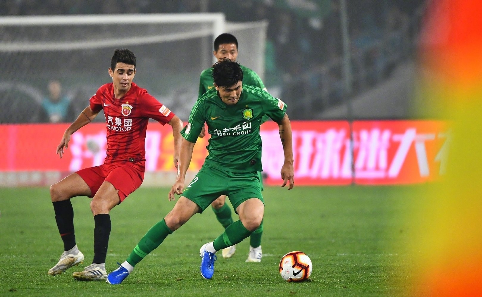 雷速官网-上港主场发挥稳定，完胜对手拿下关键三分