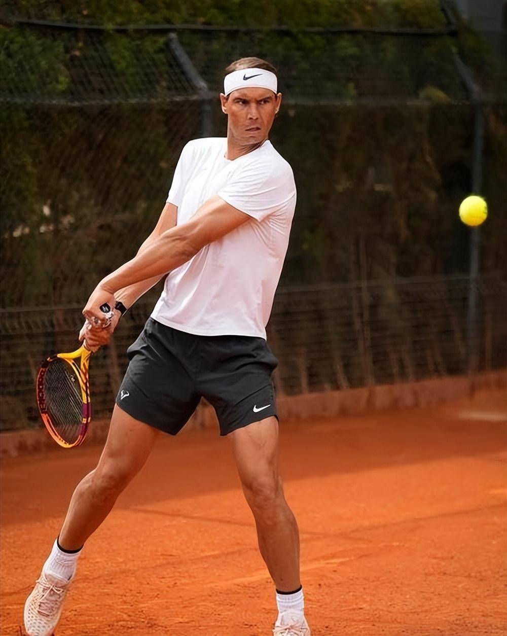 世界网球队碾压美国网球队,纳达尔关键制胜 世界网球队碾压美国网球队,纳达尔关键制胜