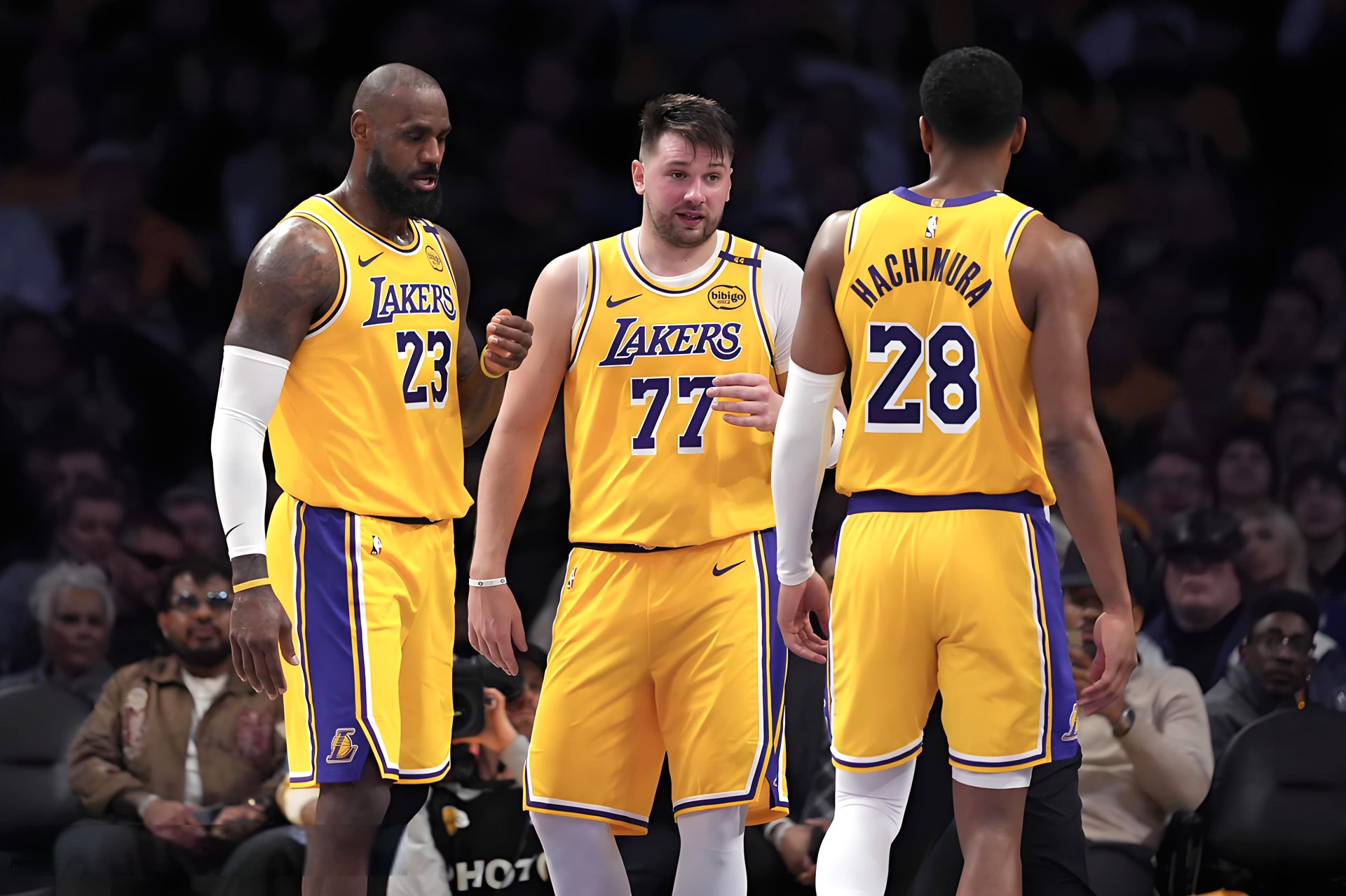 独行侠碾压骑士，詹姆斯带队取胜